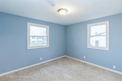 147 Pecos Cir, Carpentersville, IL 60110 - photo 5