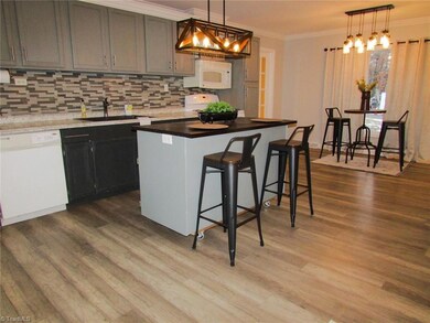 5714 Dora Place, Greensboro, NC 27406 - photo 6