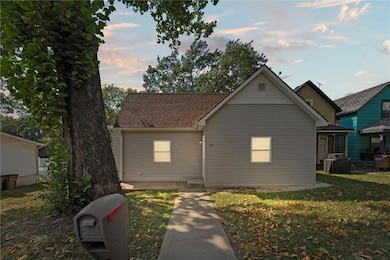 923 N 7th St, Atchison, KS 66002 - photo 7