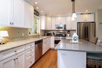 81 Victoria St, Centerville, MA 02632 - photo 4