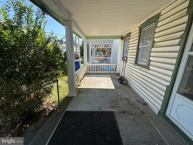 129 E Franklin St, Greencastle, PA 17225 - photo 4