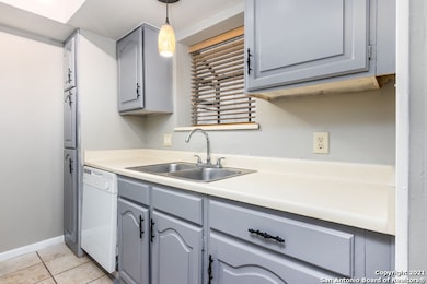 11843 Braesview unit 301, San Antonio, TX 78213 - photo 2