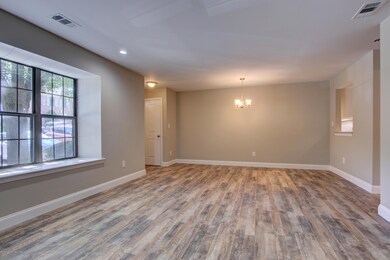 Combo Dining/Living