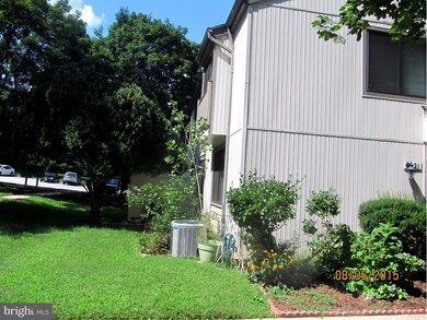 21 Eastford Ct unit 3, Parkville, MD 21234 - photo 2