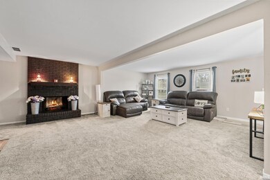 1724 Abbey Ct, New Haven, IN 46774 - photo 3