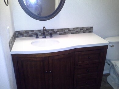 8433 S. Via De Roberto Master bath 2