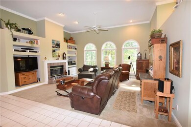 645 N Hickory Hills Dr, Columbus, IN 47201 - photo 6