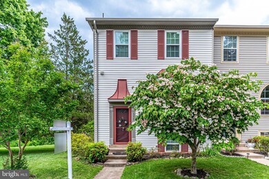 5701 Mason Bluff Dr, Burke, VA 22015 - photo 2