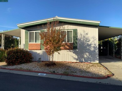 202 Queens Way, Pittsburg, CA 94565 - photo 2