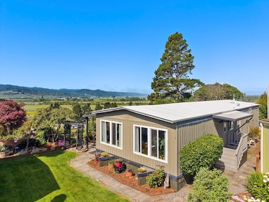 1514 Crest Dr, Fortuna, CA 95540 - photo 2