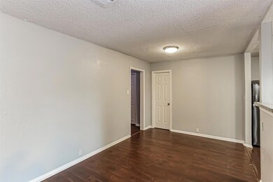 1401 Granbury St, Cleburne, TX 76033 - photo 6