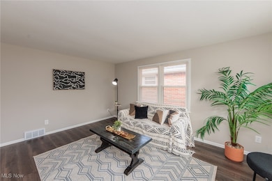 803 12th St SW, Massillon, OH 44647 - photo 4