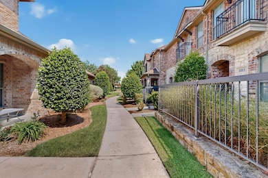 3075 Willow Grove Blvd unit 1103, McKinney, TX 75070 - photo 2