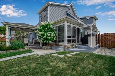 7152 Blue Heron Ct, Niagara Falls, NY 14304 - photo 3