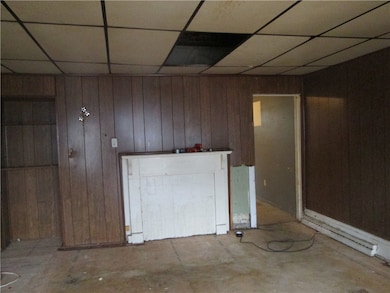 105 Davis St, Pittsburgh, PA 15209 - photo 3