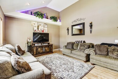 Living room 2