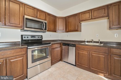 334 Hillside Terrace, Hyattsville, MD 20785 - photo 5