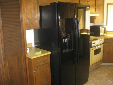 1625 NE Wells Acres Rd, Bend, OR 97701 - photo 2