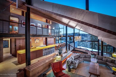 Great Entertaining Area