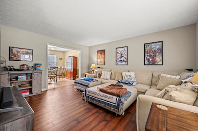 2295 Stonewood Ln, Lexington, KY 40509 - photo 6