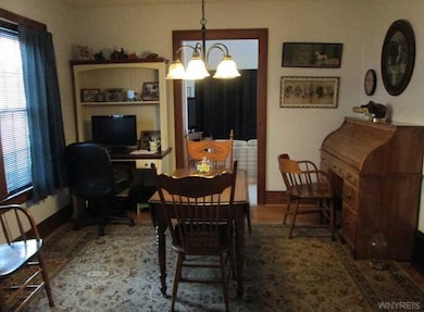 390 Bennett St, North Tonawanda, NY 14120 - photo 3