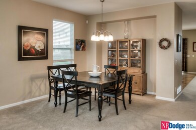 907 Port Royal Dr, Papillion, NE 68046 - photo 6