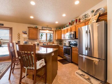 3900 Roosevelt Dr, Bismarck, ND 58503 - photo 5