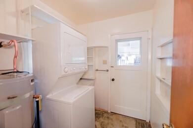 561 Hartnell-6
