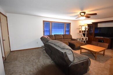 17 Twin Meadow Dr, Hudson, NH 03051 - photo 4