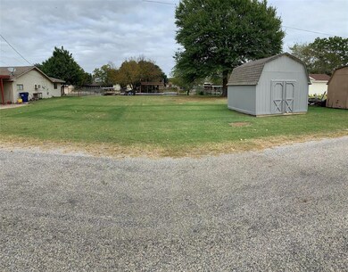 4609 Rendezvous Ct, Granbury, TX 76049 - photo 4