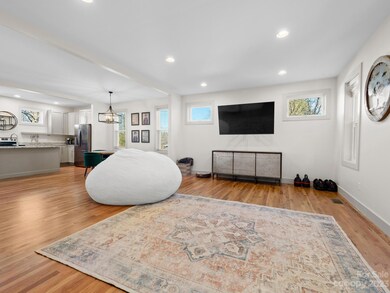 85 Bellevue Rd, Asheville, NC 28803 - photo 6