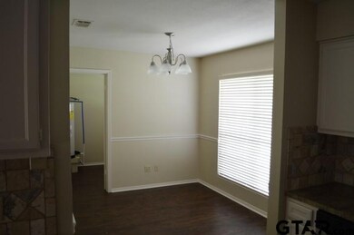 6136 Mesquite Dr, Tyler, TX 75707 - photo 5