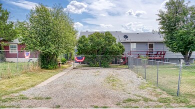 907 E Fourth-8
