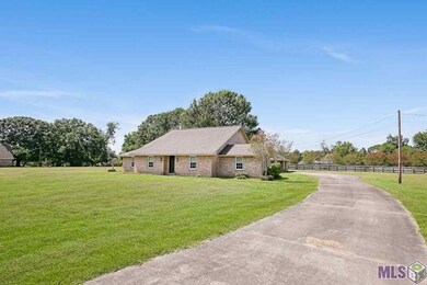 Beautiful 1.70 acres in Plainsland Estates!!!