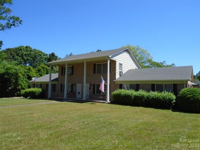 4227 Walker Rd unit 2, Charlotte, NC 28211 - photo 3