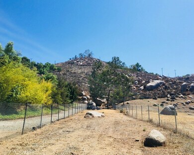 0 Bentley unit IG18220036, Lake Mathews, CA 92570 - photo 4