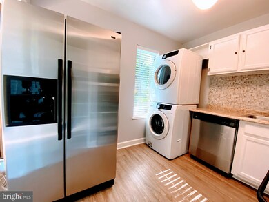 5482 Cedar Ln unit A2, Columbia, MD 21044 - photo 5