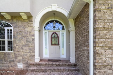 196 Barrington Hall Dr, Macon, GA 31220 - photo 2