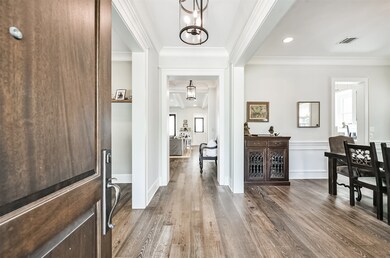 628 E 10th 1/2 St, Houston, TX 77008 - photo 4