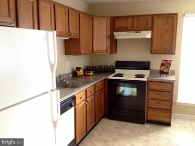 269 Wood Stream Ct, Langhorne, PA 19047 - photo 3