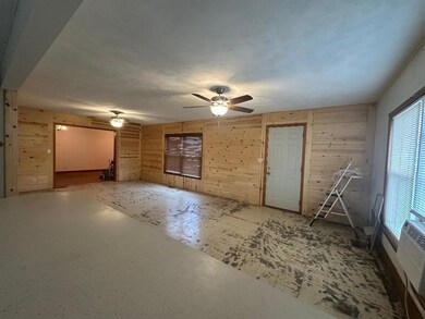 Great Floor Plan!