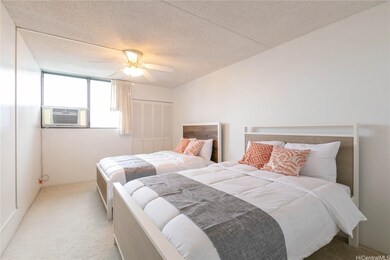 Royal Kuhio unit 2608, Honolulu, HI 96815 - photo 2