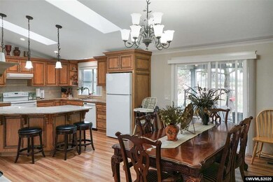 6127 S Schneider Rd, Woodburn, OR 97071 - photo 7