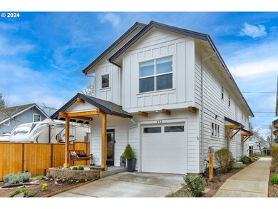 653 NW 4th Ave, Canby, OR 97013 - photo 2