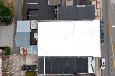 121_N_JEFFERSON_AVE-(C)PremierGA.com-07