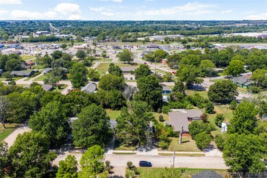 1113 N Muskogee Ave, Claremore, OK 74017 - photo 5