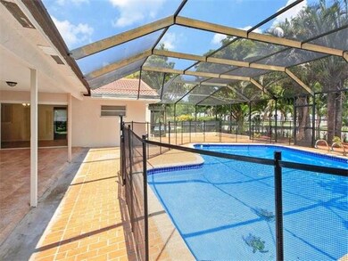 Swimming Pool/Hot Tub/Sauna
