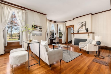 54 Woodland Ave, Columbus, OH 43203 - photo 3