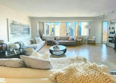 Excelsior Apartments unit 32C, New York, NY 10022 - photo 2