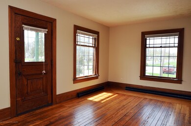6Living Room